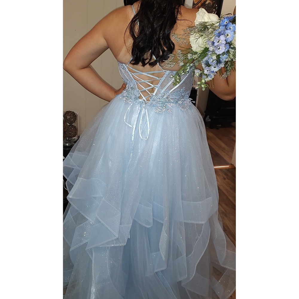 Light Blue Princess Prom Dress Size 6 Embroidered Formal Ball Gown Corset Back - Picture 7 of 9